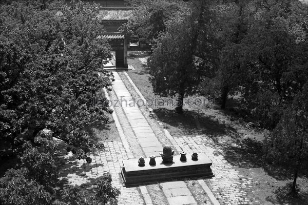 图片[2]-Old photos of the Ming Tombs in Beijing in the 1930s Images of the Ming Tombs in the Republic of China (Part 2)-China Archive