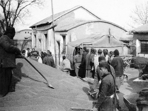 图片[4]-Images of the actual disaster relief scene during the drought of North China University in 1920-China Archive