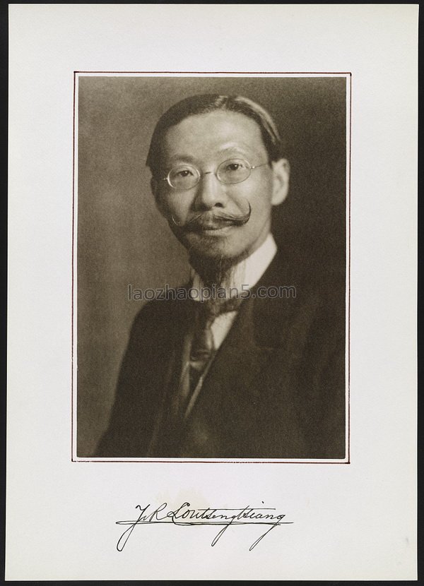 图片[2]-Old photos and signatures of members of the Chinese delegation attending the Paris Peace Conference in 1919-China Archive