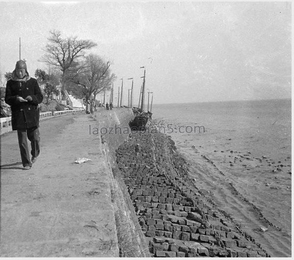 图片[1]-Old photo of Qiantang River spring tide in 1932-China Archive