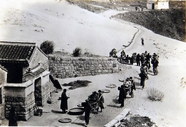 图片[3]-1930 Old photo of Mount Putuo in Zhejiang Province, a Buddhist holy place 100 years ago-China Archive