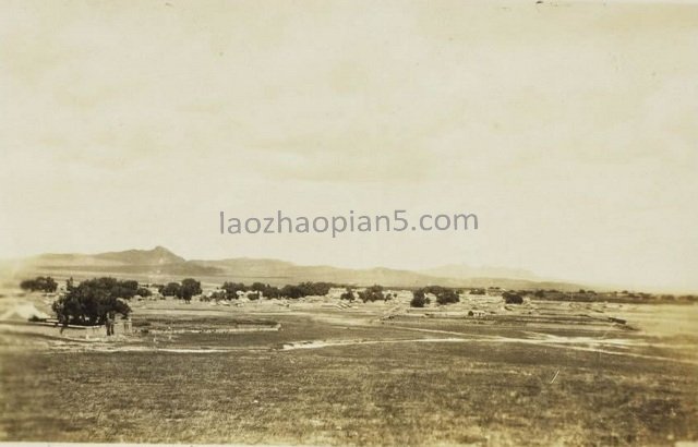 In 1943, the old photo of Chifeng, Inner Mongolia was taken in Daban Town, Right Banner, Bahrain at that time-China Archive