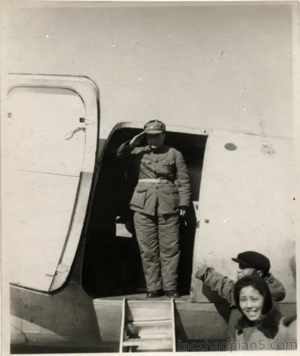 图片[1]-An old photo of Yan’an in 1947 The American Observation Mission visited Yan’an (1)-China Archive
