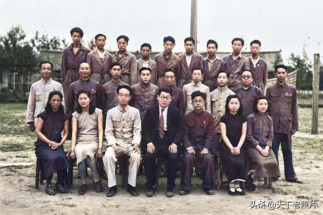 1943年成都老照片  抗战大后方的成都生活悠闲