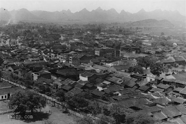 三十年代广西桂林，气势森严的皇城西华门