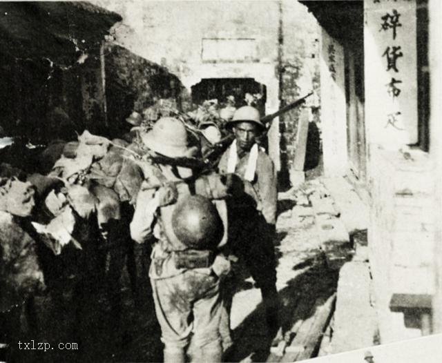 图片[5]-Photos of Japanese troops entering Huoshan City during the Battle of Wuhan in August 1938-China Archive
